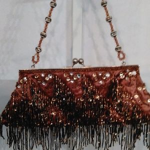 Vintage Style Snapback Hand Held Purse